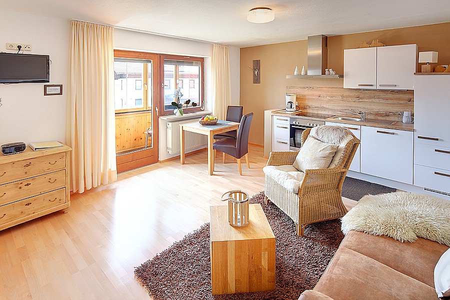 Wohnraum der Ferienwohnung Allgäu im Haus Schmölz in Hopferau bei Füssen